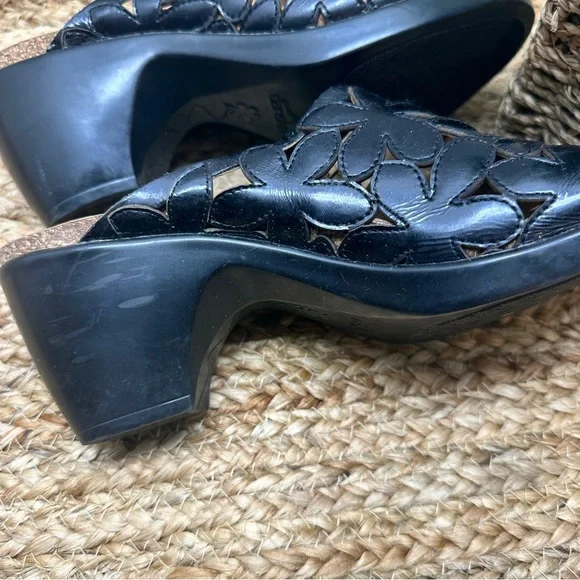 DANSKO Clarissa Daisy Floral Black Leather Slides Heels Sandals EUR 38 (7.5-8) - Picture 10 of 16